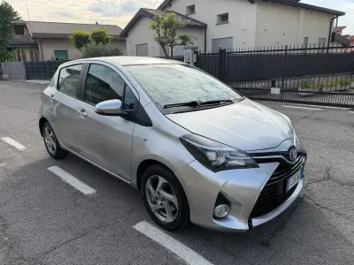 Usata Toyota Yaris Hybrid