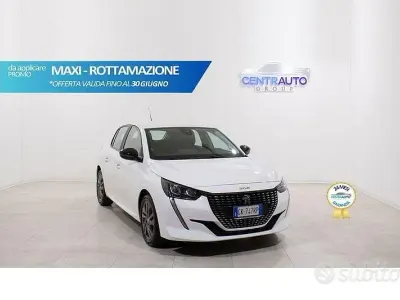 Usata Peugeot 208 Active 102 CV (75 kW) 2022 Bianco Utilitaria