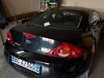 Begagnad Ford Cougar 170 HK (125 kW) 1999 Svart Sportkupé