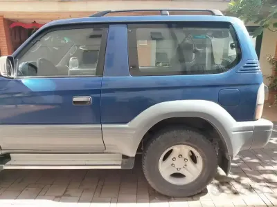 Käytetty Toyota Land Cruiser 125 HP (91 kW) 1999 Sininen Katumaasturi