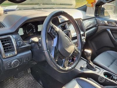 Usata Ford Ranger 213 CV (156 kW) 2020 Nero Pick-up