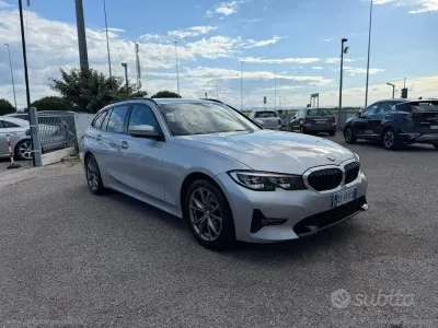 Usata BMW 320e Sport Line 190 CV (139 kW) 2021 Station wagon