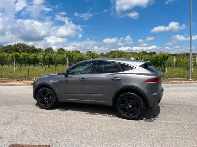 Usata Jaguar E-Pace R-Dynamic 150 CV (110 kW) 2018 Grigio SUV