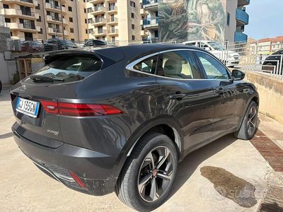 Usata Jaguar E-Pace 204 CV (150 kW) 2022 Grigio SUV