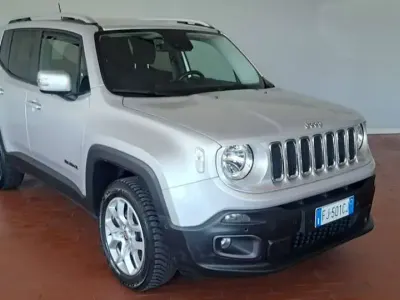 Usata Jeep Renegade Limited 140 CV (102 kW) 2017 Grigio SUV