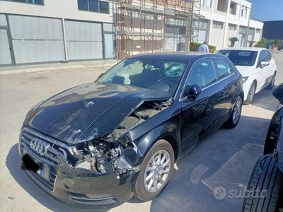 usata Audi A3 2013 incidentata anteriore sx