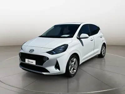 Usata Hyundai i10 67 CV (49 kW) 2022 Bianco Utilitaria