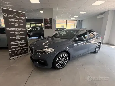 Usata BMW 116 Advantage 116 CV (85 kW) 2021 Grigio Utilitaria