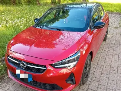 Usado Opel Corsa 101 CV (74 kW) 2022 Rojo Utilitario