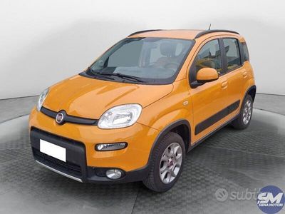 Usata Fiat Panda 4x4 S 75 CV (55 kW) 2012 Arancione Utilitaria