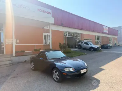 Usata Mazda MX5 110 CV (80 kW) 2000 Bluazzurro Cabrio