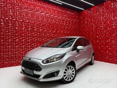 Usata Ford Fiesta 95 CV (69 kW) 2017 Grigio Berlina