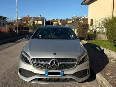 Usata Mercedes A180 Premium 109 CV (80 kW) 2017 Berlina