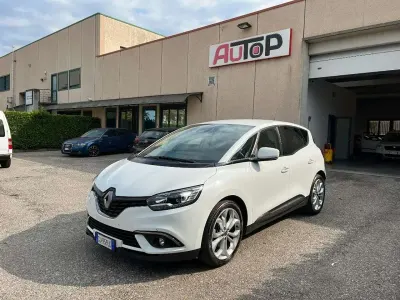 Usata Renault Scénic IV Intens 120 CV (88 kW) 2019 Bianco Monovolume