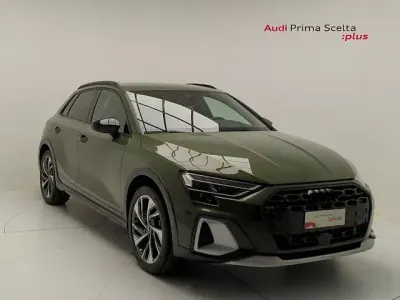 Nuova Audi A3 Advanced Plus 204 CV (150 kW) 2025 Verde district metallizzato Berlina