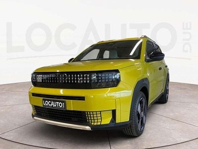 Usata Fiat Grande Panda La Prima 83 kW (113 CV) 2025 Giallo Utilitaria