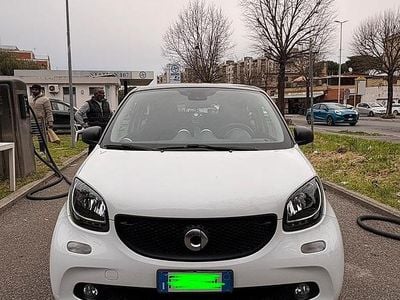 Usata Smart ForFour 71 CV (52 kW) 2017 Bianco Utilitaria