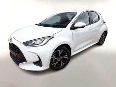 Neu Toyota Yaris Hybrid Trend 92 PS (67 kW) 2026 Weiß Limousine