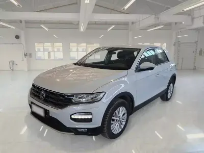 Usata VW T-Roc Business 150 CV (110 kW) 2022 Bianco SUV