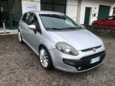 Usata Fiat Punto Evo 95 CV (69 kW) 2010 Grigio Utilitaria