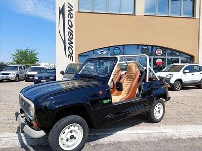 Usata Renault R4 45 CV (33 kW) 1987 Vernice pastello Cabrio