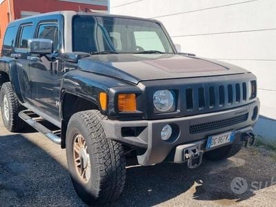 Hummer H3