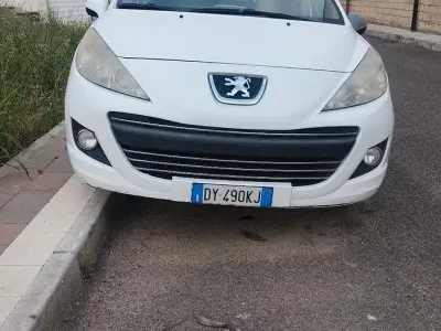 Usata Peugeot 207 90 CV (66 kW) 2010 Bianco Berlina