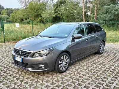 Usata Peugeot 308 Allure 131 CV (96 kW) 2021 Grigio Station wagon