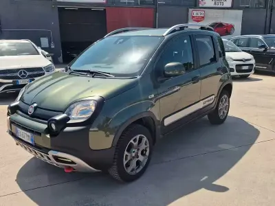 Usata Fiat Panda Cross Cross 80 CV (58 kW) 2015 Verde Utilitaria