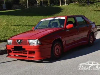 Usata Alfa Romeo 75 155 CV (114 kW) 1987 Rosso Berlina