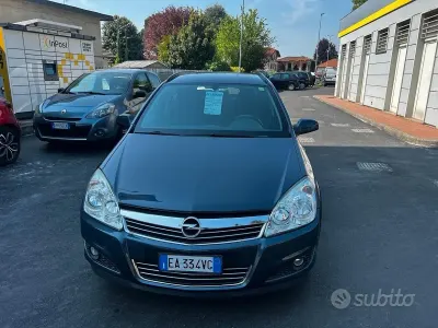Usata Opel Astra S 115 CV (84 kW) 2010 Grigio Station wagon