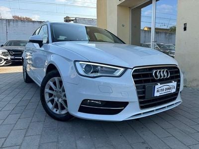 Usado Audi A3 Ambiente 105 CV (77 kW) 2014 Blanco Berlina