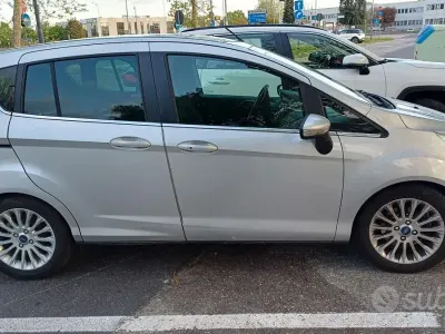 Usata Ford B-MAX 90 CV (66 kW) 2013 Grigio Monovolume