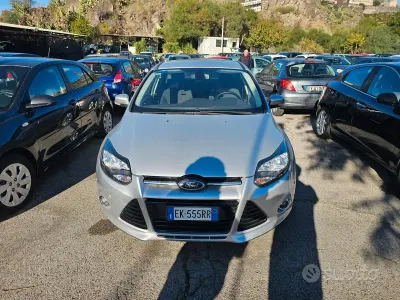 Usata Ford Focus Titanium 116 CV (85 kW) 2011 Grigio Berlina