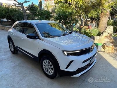 Usata Opel Mokka 110 CV (80 kW) 2023 Bianco SUV