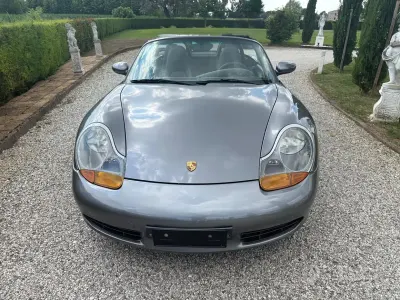 Usata Porsche Boxster 220 CV (161 kW) 2001 Grigio Cabrio