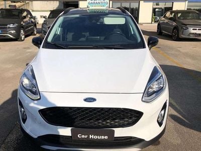 Usata Ford Fiesta Active 101 CV (74 kW) 2019 Bianco Utilitaria