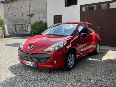 Usata Peugeot 206 60 CV (44 kW) 2011 Berlina