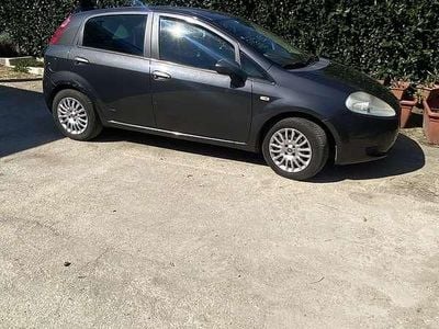Usata Fiat Grande Punto 75 CV (55 kW) 2007 Marrone Utilitaria