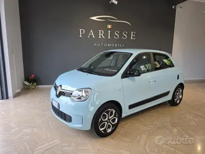 Usata Renault Twingo Equilibre 65 CV (47 kW) 2024 Blu Utilitaria