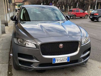 usata Jaguar F-Pace F-Pace2015 2.0d i4 Portfolio awd 180cv auto my19