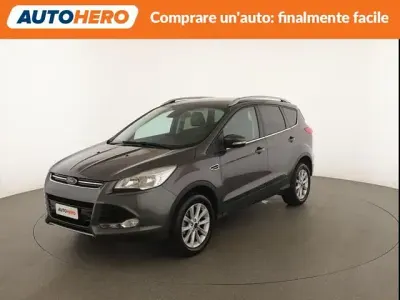Usata Ford Kuga Titanium 120 CV (88 kW) 2016 Grigio SUV