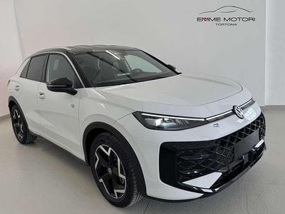 Nuova VW T-Roc R-line 150 CV (110 kW) 2026 Wolf grey met (+810€) SUV