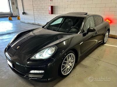 Usata Porsche Panamera 310 CV (228 kW) 2011 Marrone Utilitaria