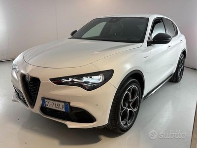 Usata Alfa Romeo Stelvio Veloce 210 CV (154 kW) 2024 Bianco SUV