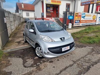 Argento Usata 2006 Peugeot 107 Utilitaria | 3500 € (Buon prezzo)