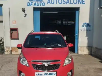 Begagnad Chevrolet Spark 68 HK (50 kW) 2012 Röd Halvkombi