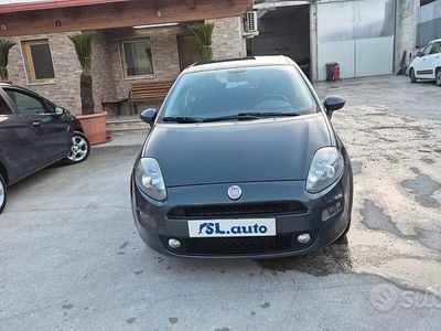 Usata Fiat Punto Lounge 75 CV (55 kW) 2014 Grigio Utilitaria