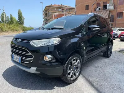 Usata Ford T Titanium 90 CV (66 kW) 2014 Nero Station wagon