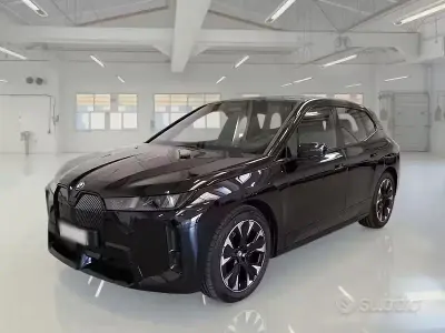 Usata BMW iX M Sport 150 kW (204 CV) 2025 Nero SUV